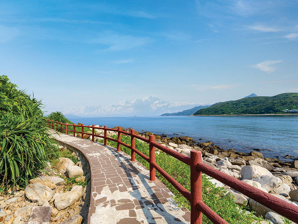 往岛屿的南端的小径