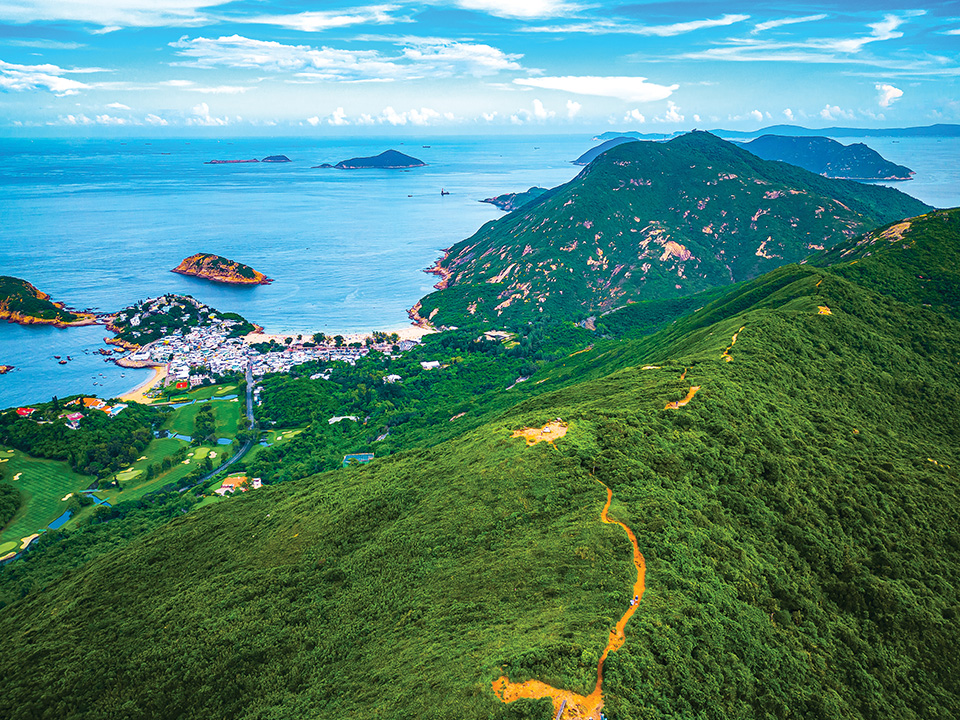 下瞰龙脊登山径