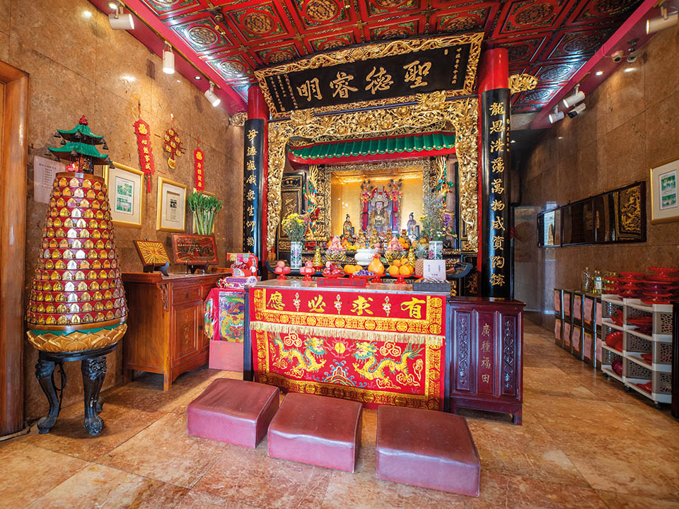 Peng Chau.Temple, Island