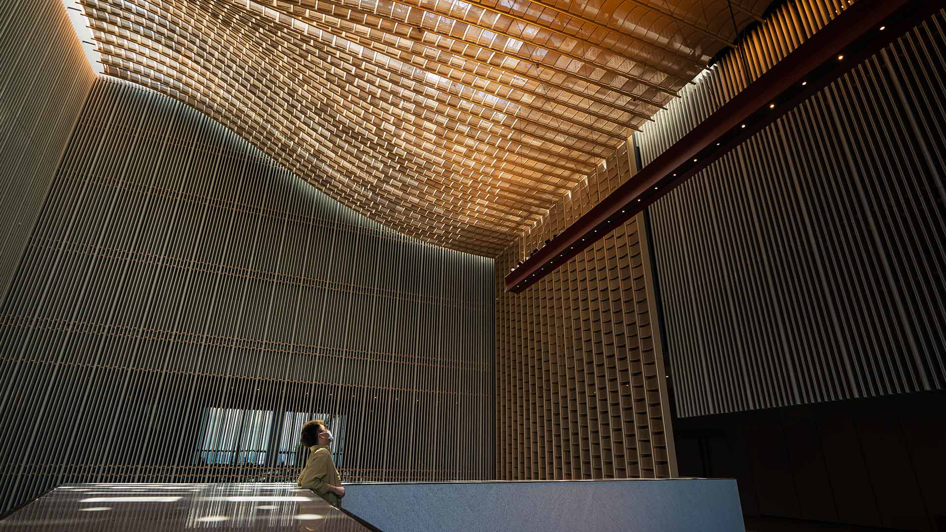 谭泽鸿特别欣赏香港故宫的线条和采光。