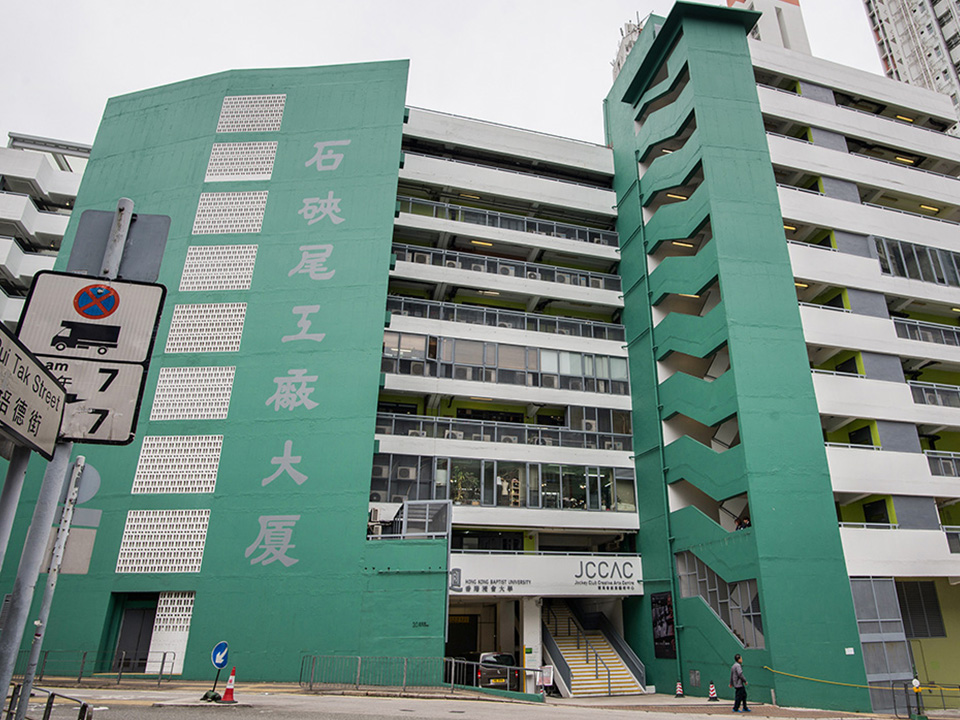 JCCAC艺术节提供各种艺术和文化活动。