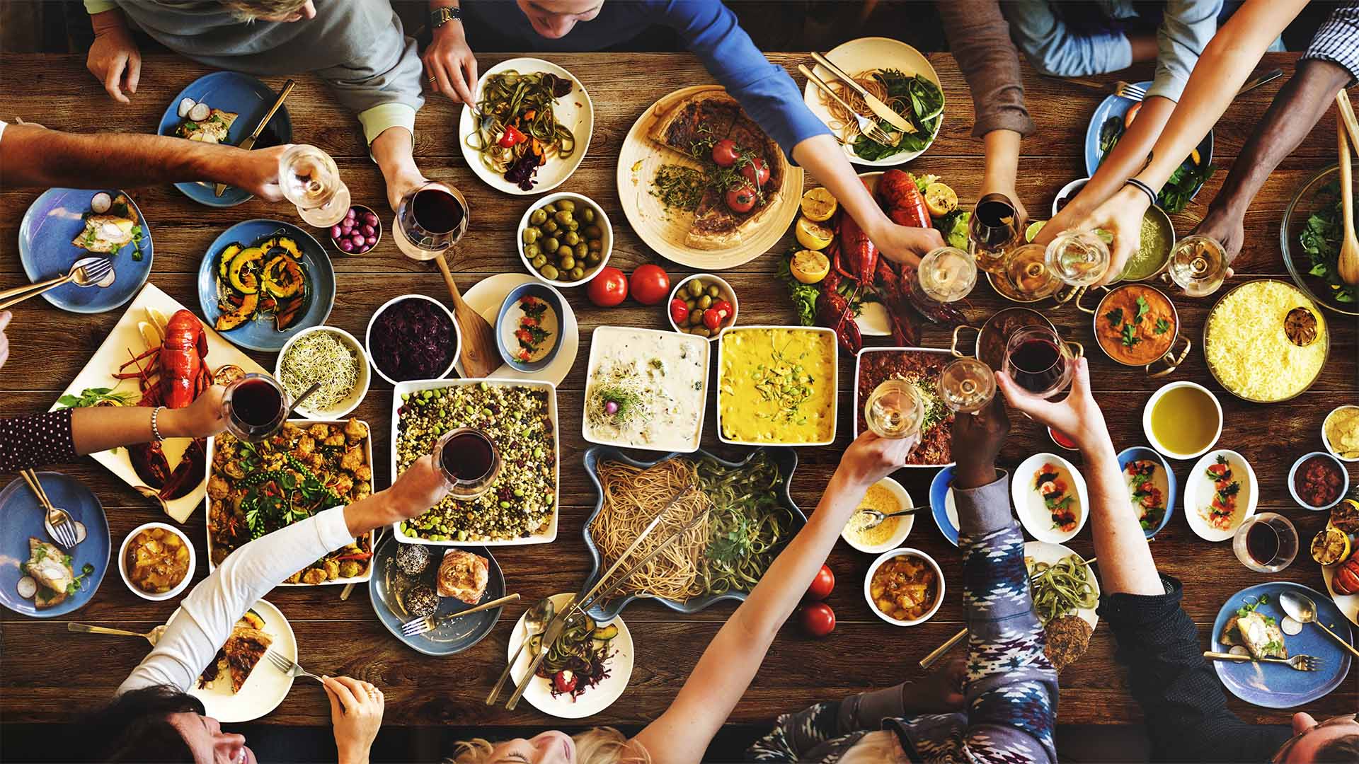 兰桂坊有安静、优雅的用餐体验，亦有热闹的多人盛宴。