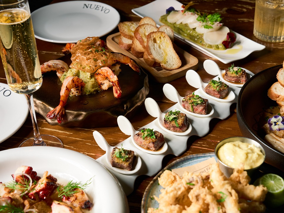 Nuevo Tapas Bar的西班牙小吃。