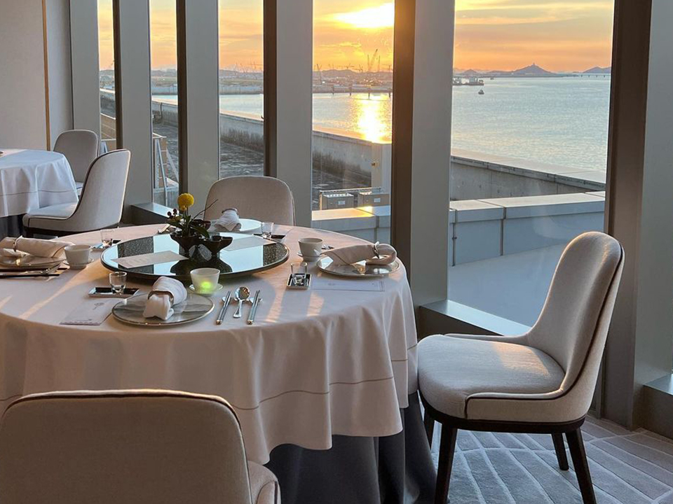 澐·NUVA的180度海景为食客带来极致的视觉享受。