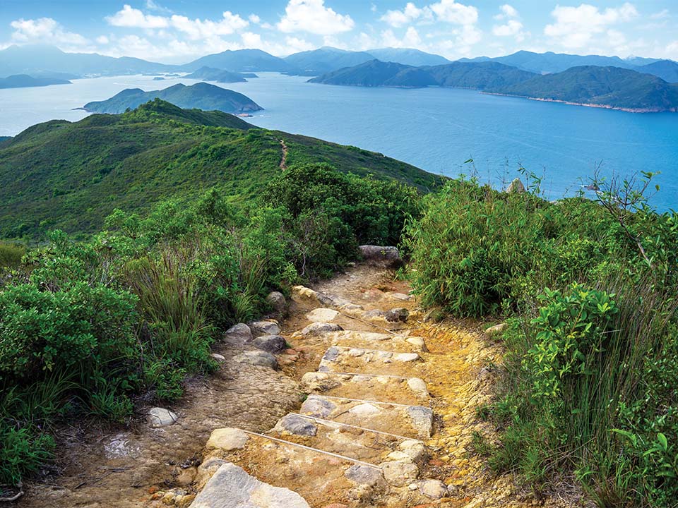 龙虾湾郊游径陡峭石级