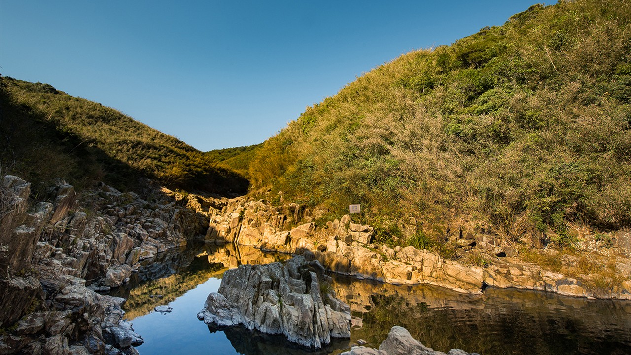 Freshwater Pool at Wai Wan beach