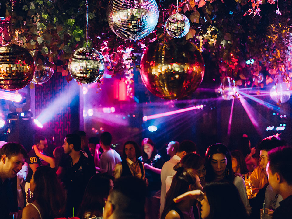 在Dragon-I热舞至天亮!