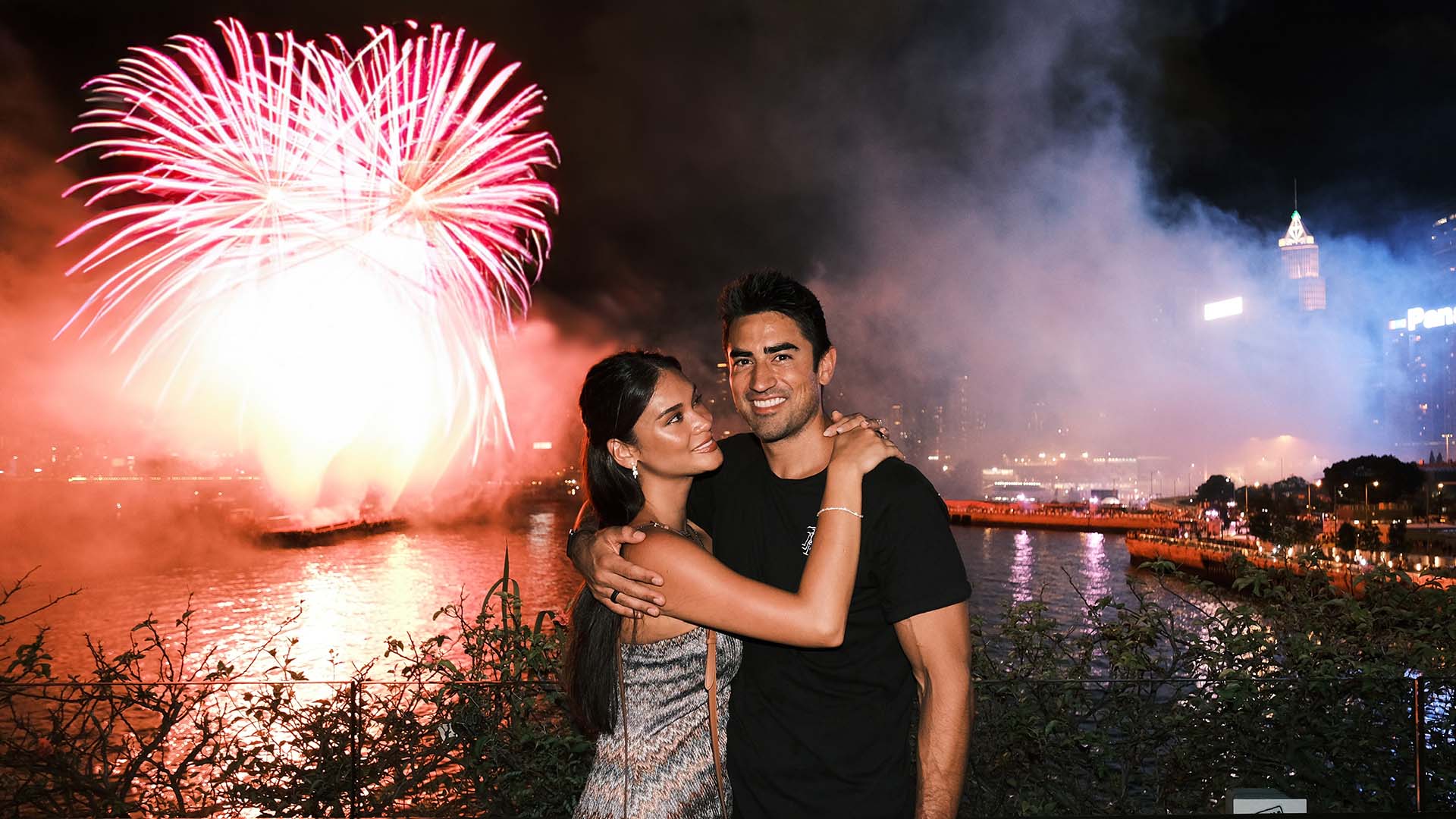 Pia及Jeremy Jauncey在香港留影